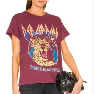 NEW Daydreamer Def Leopard American Tour Graphic T-Shirt Top Huckleberry